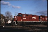 CP GP9u 8215:2 (11.2004, Smiths Falls, ON)