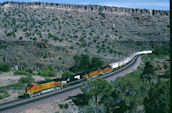 BNSF C44-9W 4548 (14.05.2004, Crozier Canyon, AZ)