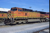BNSF C44-9W 5067 (20.09.2011, Galesburg, IL)