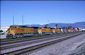 BNSF C44-9W 5238 (28.11.2002, Colton, CA)