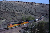 BNSF C44-9W 5271 (14.04.2011, Crozier Canyon, AZ)