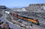 BNSF ES44DC 7508:2 (14.04.2011, Kingman, AZ)
