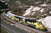 BNSF SD40-2 6885 (02.02.2002, Cajon 63, CA)