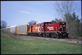 CP MP15AC 1446 (12.04.2010, Ingersoll, ON, (mit GP9r 1614))