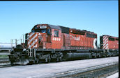 CP SD40-2 5609 (05.2008, Smiths Falls, ON)