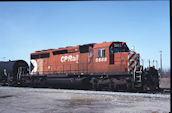 CP SD40-2 5668 (03.2005, Smiths Falls, ON)