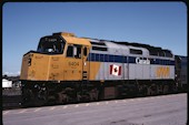 VIA F40PH-2 6404 (09.2005, Belleville, ON)