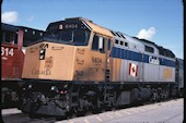 VIA F40PH-2 6404 (09.2008, Belleville, ON)