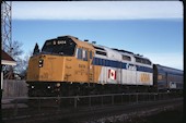 VIA F40PH-2 6414 (01.2005, Brockville, ON)