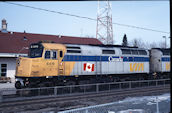 VIA F40PH-2 6419 (03.2003, Brockville, ON)