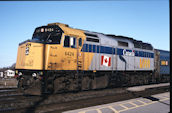 VIA F40PH-2 6424 (12.2003, Belleville, ON)