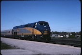 VIA P42DC  910 (05.2004, Belleville, ON)