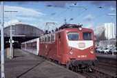 DB 141 230 (02.02.1990, Wiesbaden Hbf., (mit Wiesbaden City))