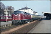 DB 221 122 (21.10.1976, Singen)