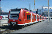 DB 425 051 (03.09.2003, Mnchen Hbf)