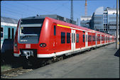 DB 425 143 (15.09.2003, München Hbf)
