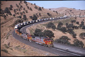 ATSF C44-9W  680 (27.05.2000, Bealville, CA)