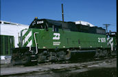 BN GP38-2 2109 (02.08.1975, Klamath Falls, OR)