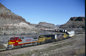 BNSF B40-8W  505 (25.02.1998, Kingman, AZ)