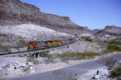 BNSF C44-9W  781 (04.05.2002, Kingman, AZ)