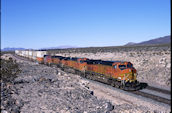 BNSF C44-9W 4067 (18.01.2008, Ash Hill, CA)