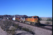 BNSF C44-9W 4185 (22.01.2011, Ludlow, CA)