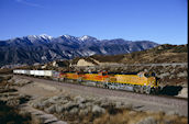 BNSF C44-9W 4575 (11.01.2002, Cajon 58, CA)