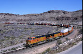 BNSF C44-9W 4669 (11.04.2008, Kingman, AZ)