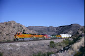 BNSF C44-9W 4689 (01.06.2000, Valentine, AZ)