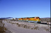 BNSF C44-9W 4913 (07.12.2001, Klondike, CA)