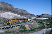 BNSF C44-9W 5298 (02.05.2004, Kingman, AZ)