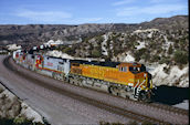 BNSF C44-9W 5304 (04.01.2002, Cajon 56, CA)