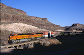 BNSF ES44DC 7386 (14.04.2010, Kingman, AZ)