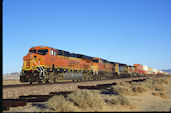 BNSF ES44DC 7595 (18.01.2008, Newberry, CA)