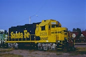 BNSF GP35u 2528 (20.08.2000, St.Joseph, MO)