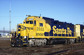 BNSF GP35u 2552 (14.03.1998, Riverbank, CA)