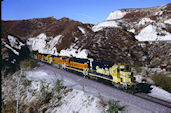 BNSF SD40-2 6895 (13.12.2001, Cajon 59, CA)