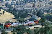 BNSF SD75M 8225 (02.10.1999, Tehachapi Loop, CA)