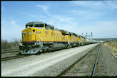 UP C40-8W 9400 (04.1996, Council Bluffs, IA)