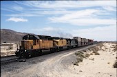 UP SD40-2 3690 (18.05.1997, Yermo, CA)